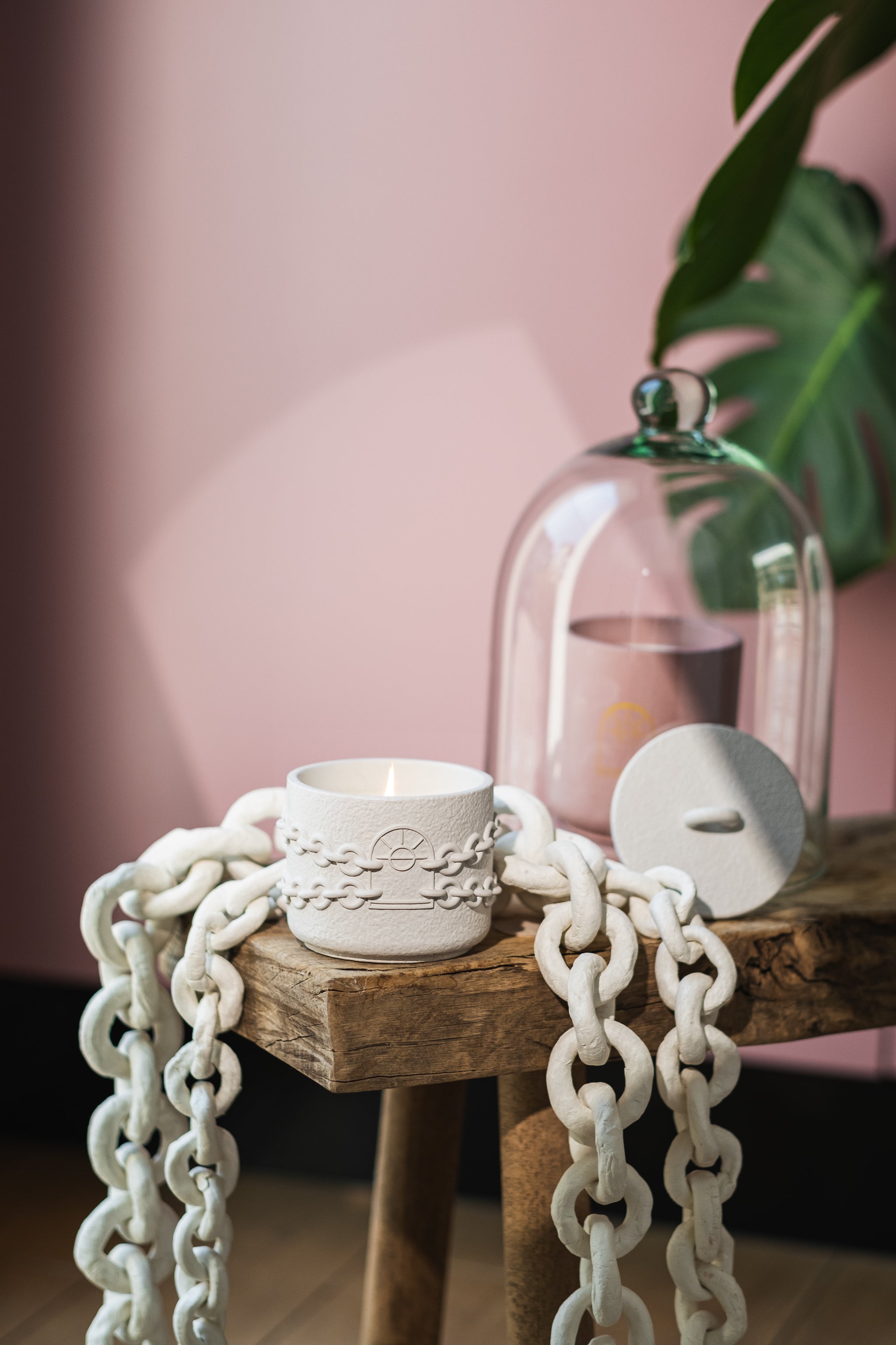 lumanare parfumata beton bej gri arome naturale ceara de soia 