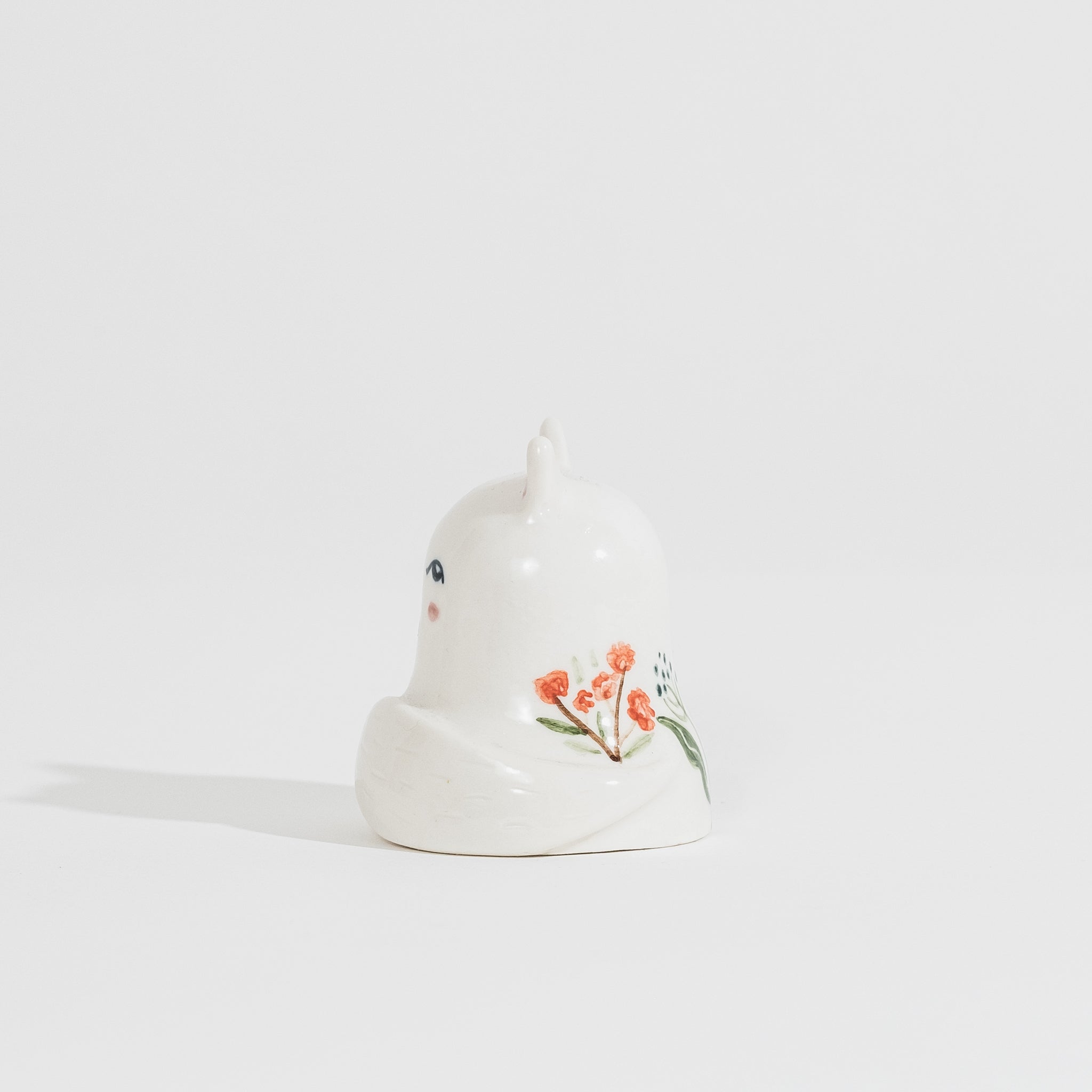 Porcelain fire extinguisher