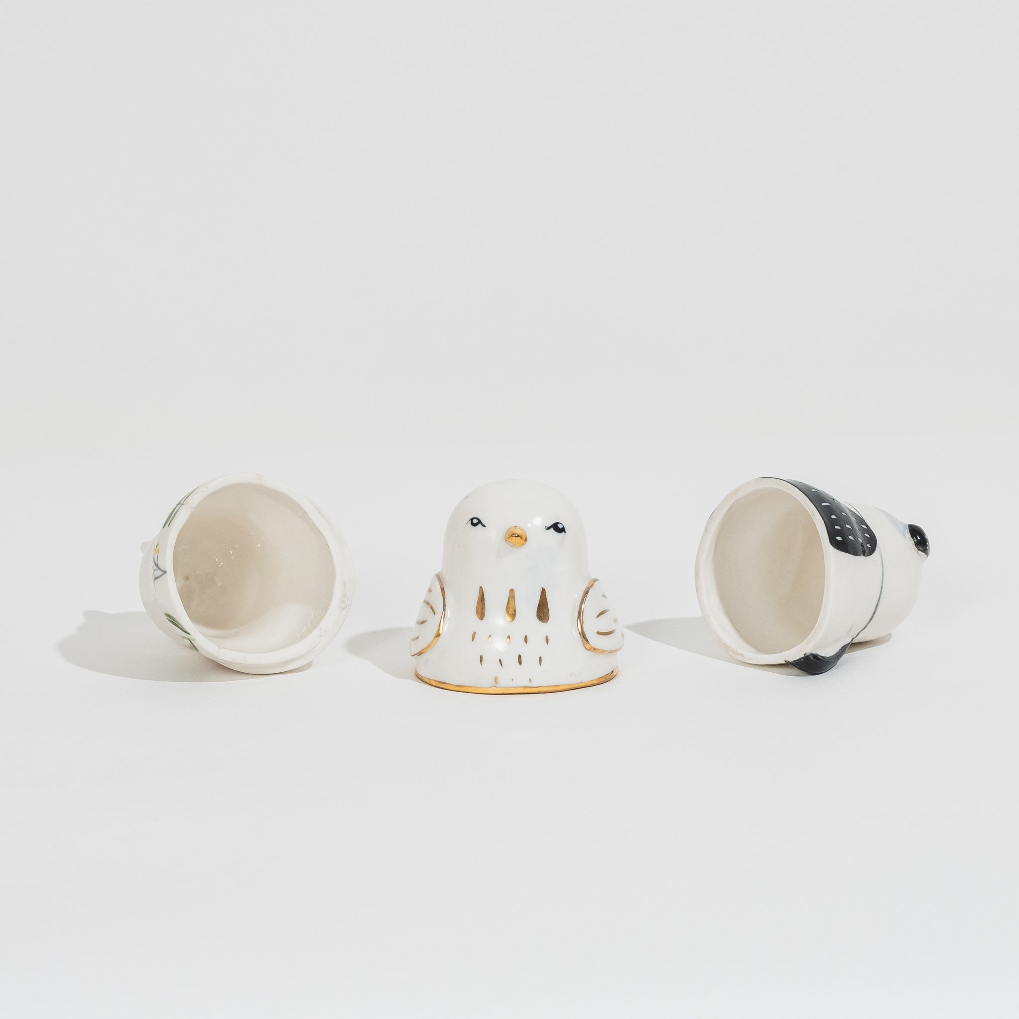 Porcelain fire extinguisher