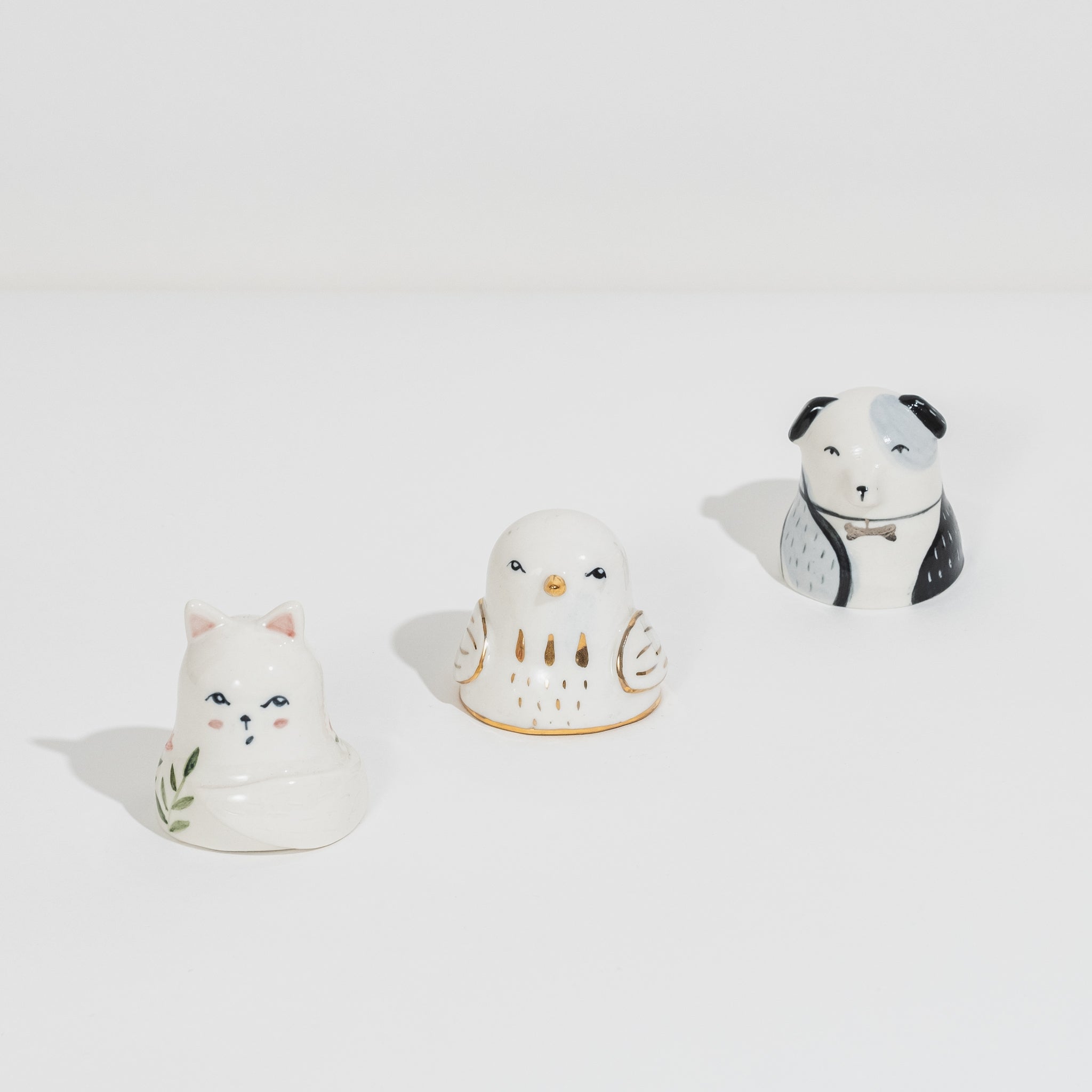 Porcelain fire extinguisher